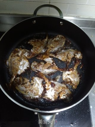 Dry Fried Pomfret recipe