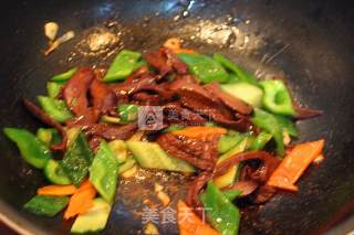 Stir-fried Red Mushrooms with Mixed Vegetables recipe