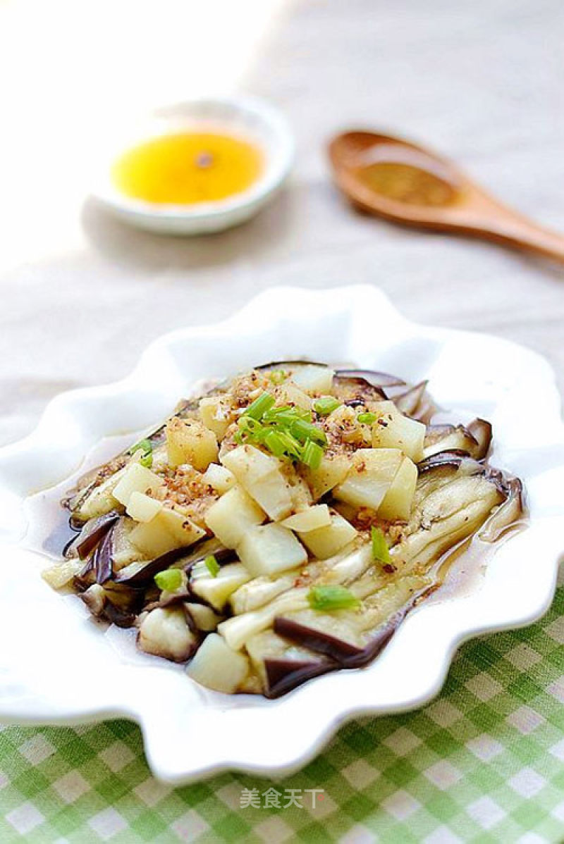 The Perfect Combination of Potatoes and Eggplant-make A Refreshing and Delicious Cold Dish recipe