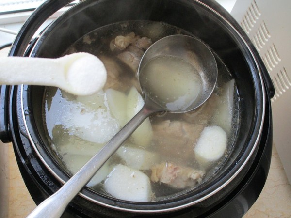 White Radish Bone Soup recipe