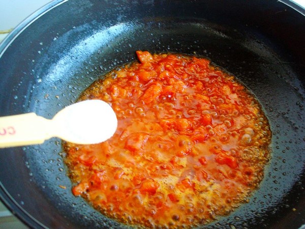 Spicy Egg Stir-fried Strips recipe