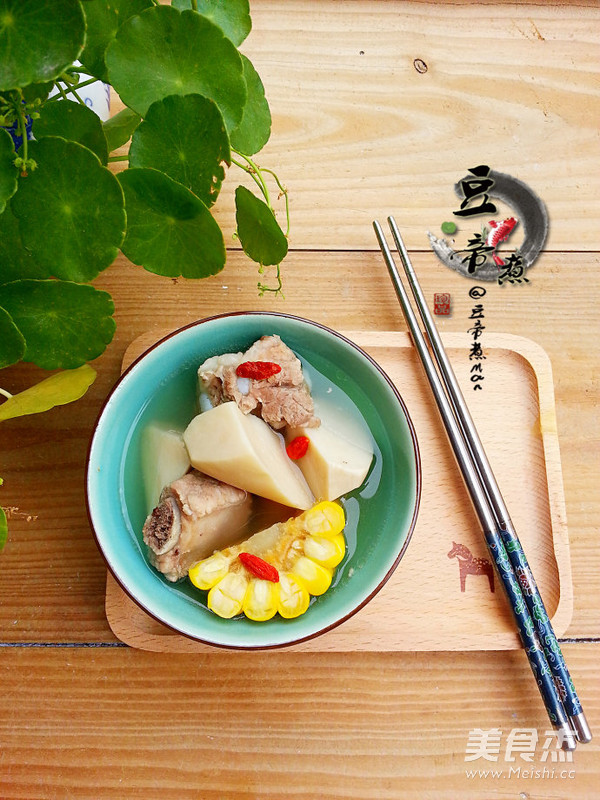 Corn and Pleurotus Rib Soup recipe