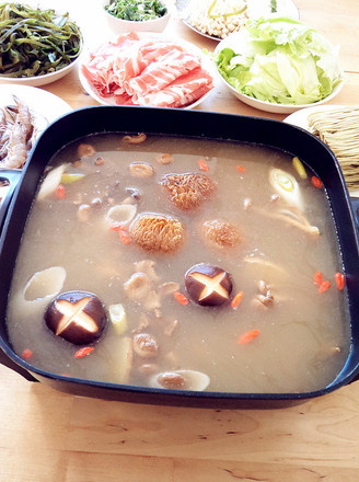 Thick Tangbao Wild Mushroom Hot Pot recipe