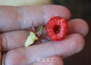 Sweet and Sour. Eye-catching. Pure Natural-raspberry Jam recipe