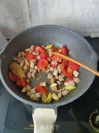 Beef Stew with Tomato Sauce and Potatoes recipe