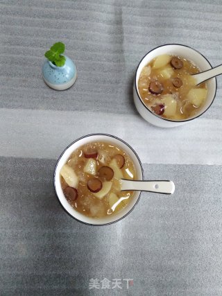 Peach and Tremella Soup recipe