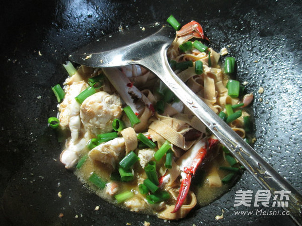 Thousands of Boiled Crabs recipe