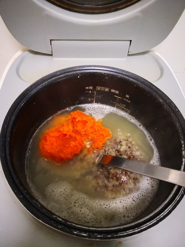 Tricolor Quinoa and Broccoli Porridge recipe