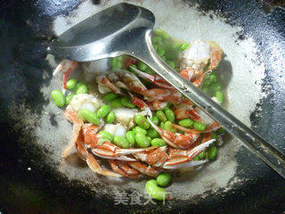 Fried Crab with Edamame recipe