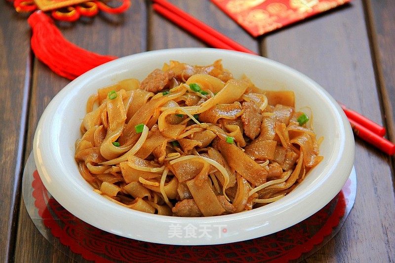Stir-fried Niuhe recipe