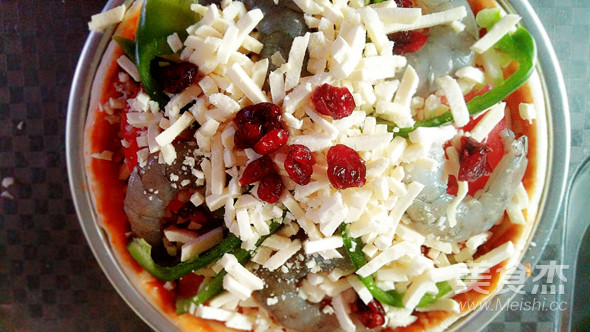 Seafood Cranberry Pizza recipe