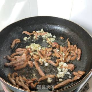 Stir-fried Pasta with Double Pepper Pork Tenderloin recipe