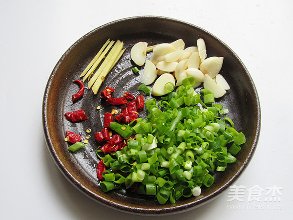 Loofah Stewed Tofu recipe