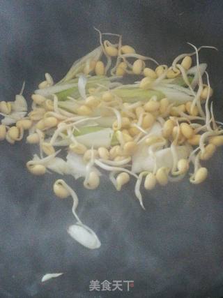 Stir-fried Radish with Bean Sprouts recipe