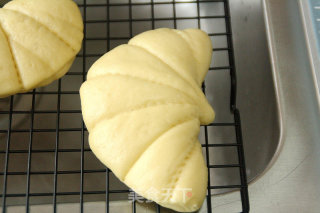 Shaped Like A Lotus Leaf, Soft and Delicious: [lotus Leaf Sandwiches] recipe