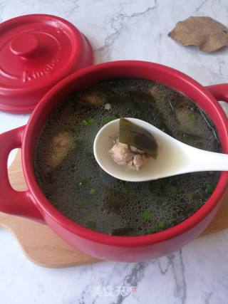 Seaweed Pork Ribs Soup recipe