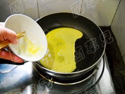 Scrambled Eggs with Coriander recipe