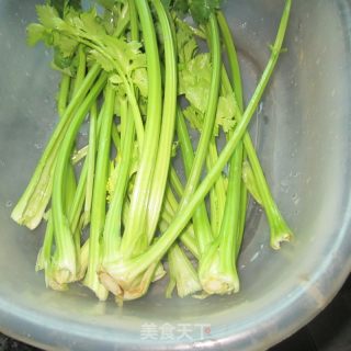 Shredded Lamb with Celery recipe