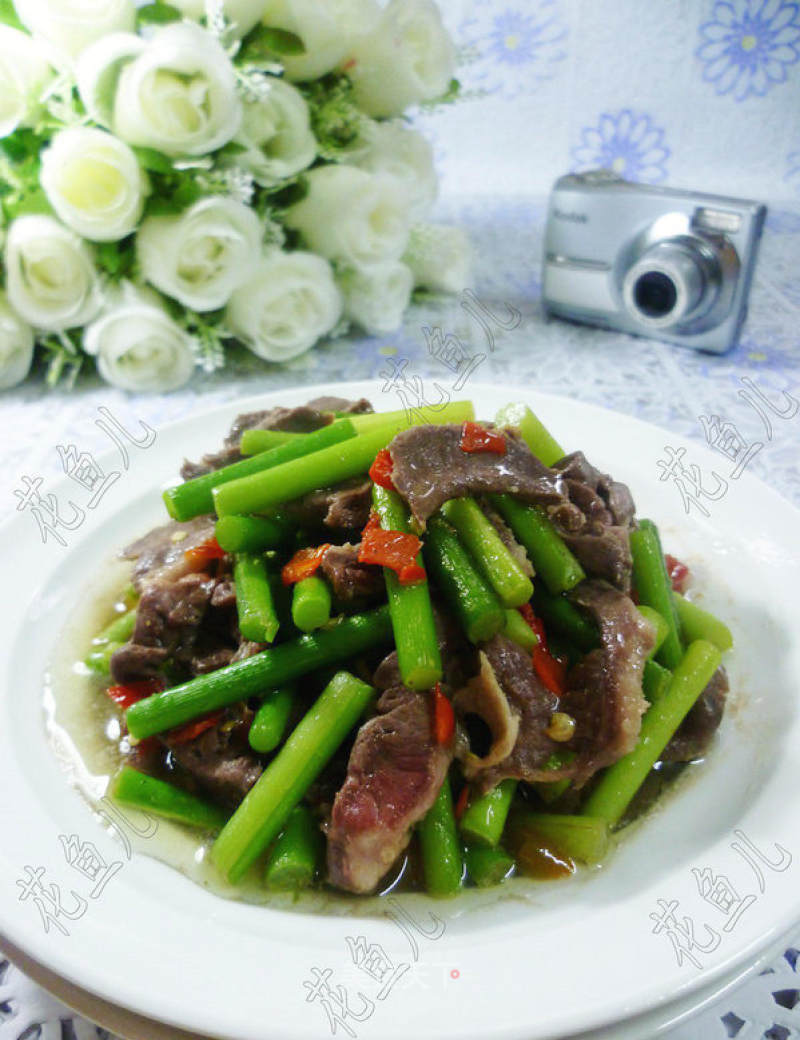 Stir-fried Pork Heart with Garlic Stalks recipe