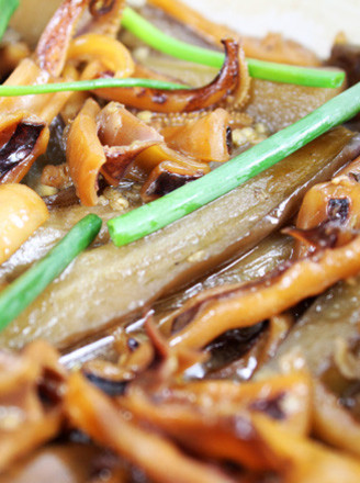 Dried Squid and Eggplant in Clay Pot recipe