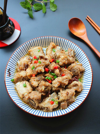 Steamed Spare Ribs with Mushroom Sauce
