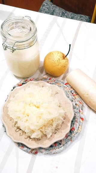 White Radish, White Fungus and Snow Pear Soup recipe