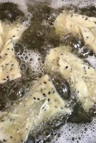 Crispy Hemp Leaves recipe