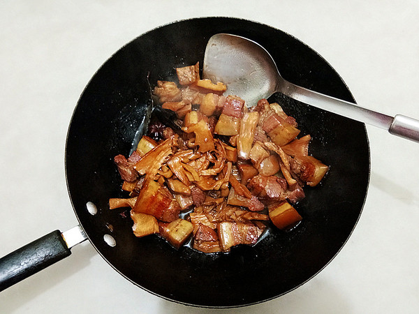 Roasted Pork with Bamboo Shoots recipe