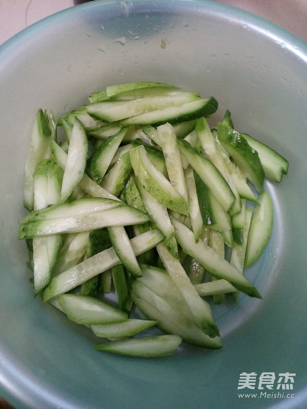 Cucumber Mixed Jellyfish Head recipe