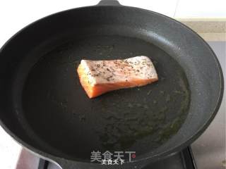 【black Pepper Salmon】 recipe