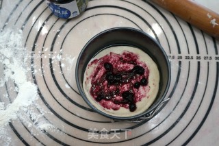 Buckwheat Fancy Buns with Blueberry Sauce recipe