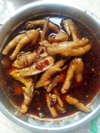 Sweet and Spicy Chicken Feet recipe