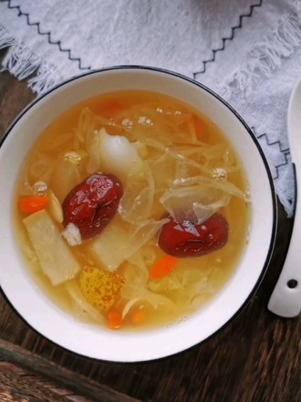 Lily White Fungus Soup recipe