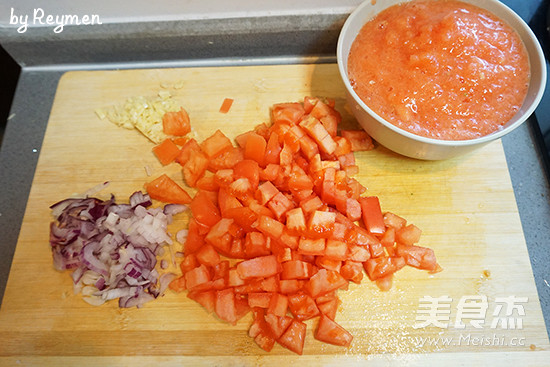 Tomato Spaghetti Bolognese recipe