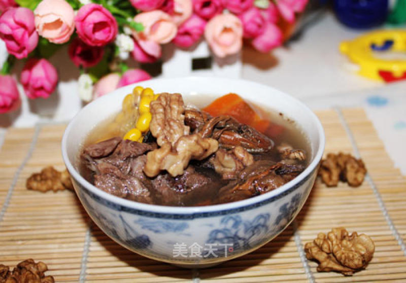 Walnut and Oyster Pork Bone Soup recipe