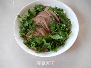 Cilantro with Pork Liver recipe