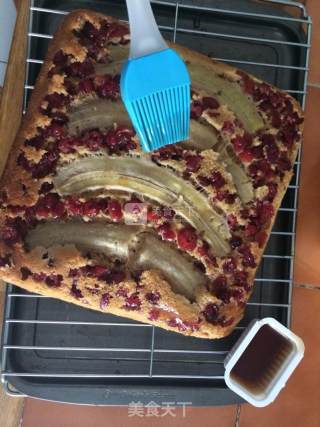 Flip Banana Cranberry Cake recipe