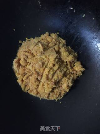 #春食野菜香# Mugwort Egg Yolk Pork Floss Green Tuan recipe