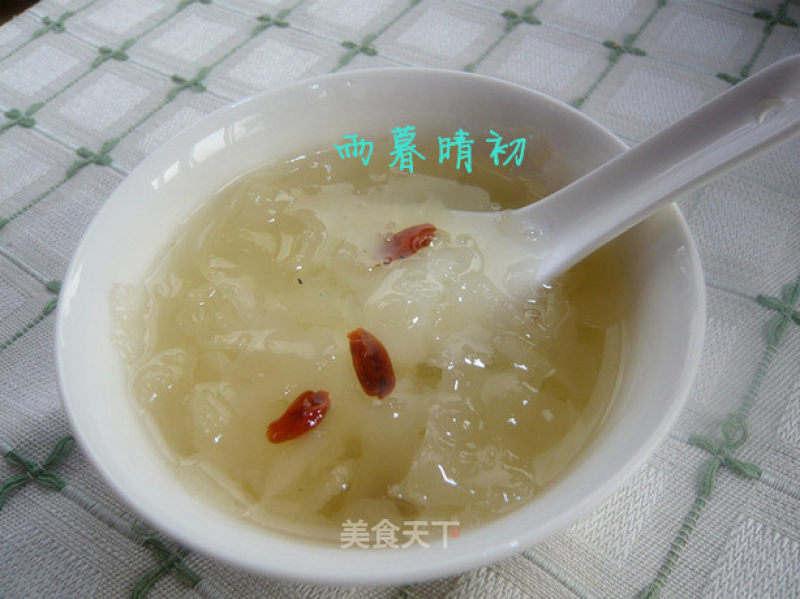 【nutrition】goji Berry and White Fungus Soup recipe