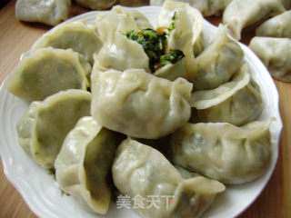 Home-cooked Staple Food-steamed Dumplings with Canola Sauce recipe