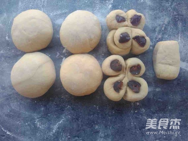 Milk-flavored Jujube-flavored Buns recipe