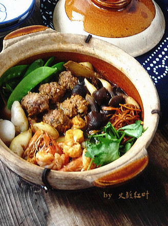 Meatballs, Seafood and Mixed Vegetable Claypot