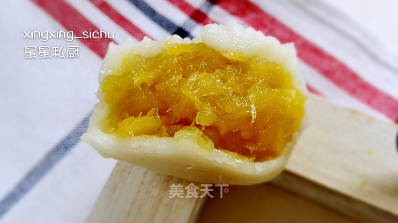 Snowy Mooncakes with Pineapple Filling recipe