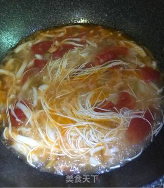 Quick Dinner with Tomato and Mushroom Noodles recipe