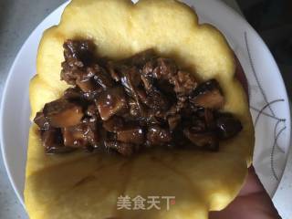 Lotus Leaf Cake with Meat Sauce recipe