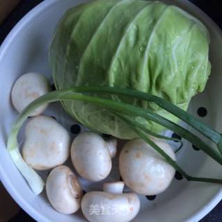 Mushroom Cabbage with Oyster Sauce recipe