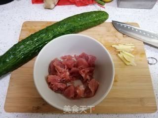 Cucumber Fried Pork Slices recipe