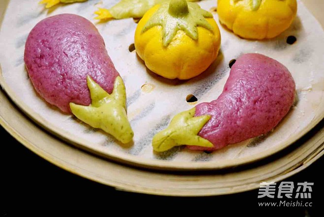 Purple Sweet Potato Pumpkin Spinach Buns recipe