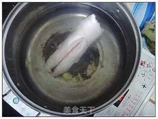 Lotus Root and Pig's Feet Soup. recipe