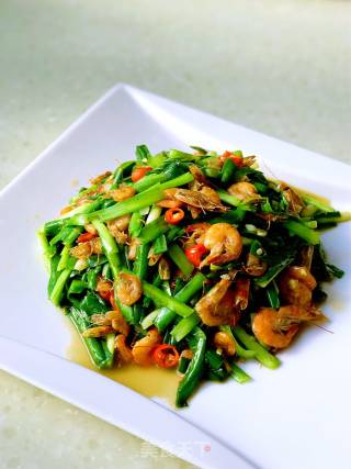 Stir-fried River Prawns with Leek recipe